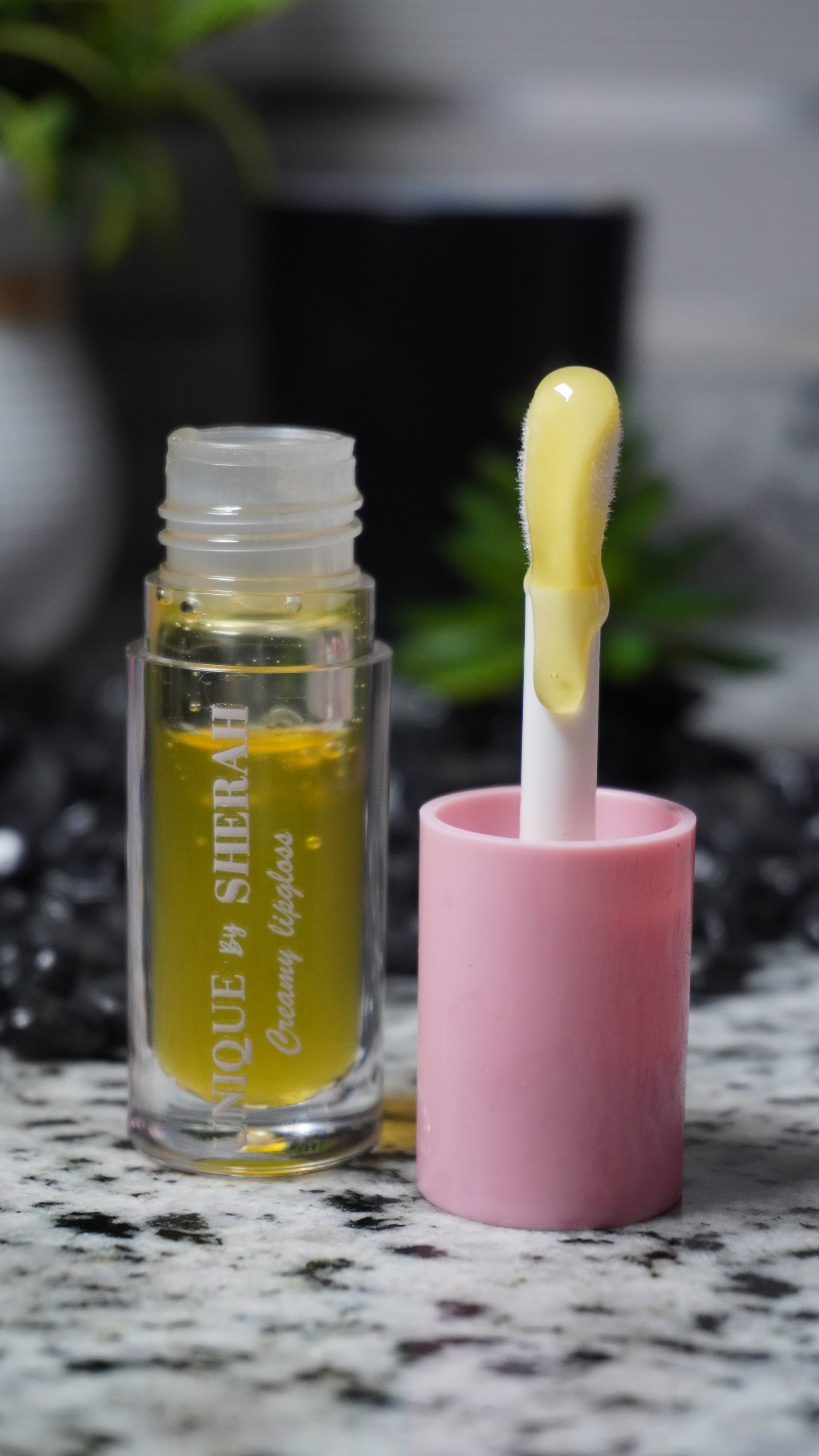 GOLDEN DRIP LIP OIL