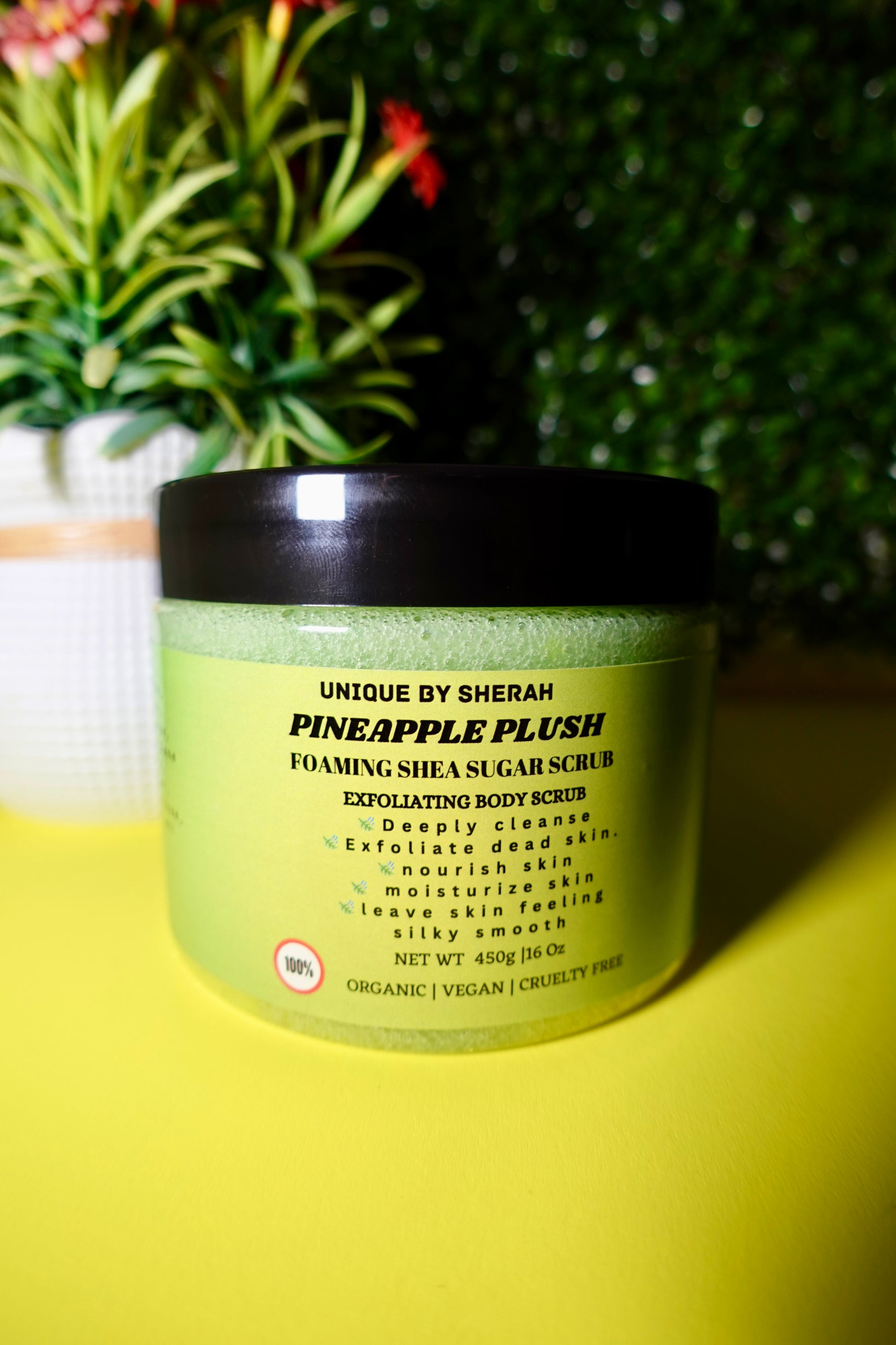 PINEAPPLE PLUSH EXFOLIATING FOAMING SCRUB